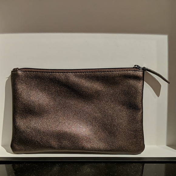 NWOT Laura Mercier Leopard Interior Makeup Bag - Picture 1 of 3